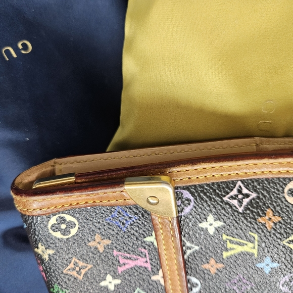 Louis Vuitton Takashi Murakami Rainbow Monogram Sarah Wallet - Picture 14 of 15